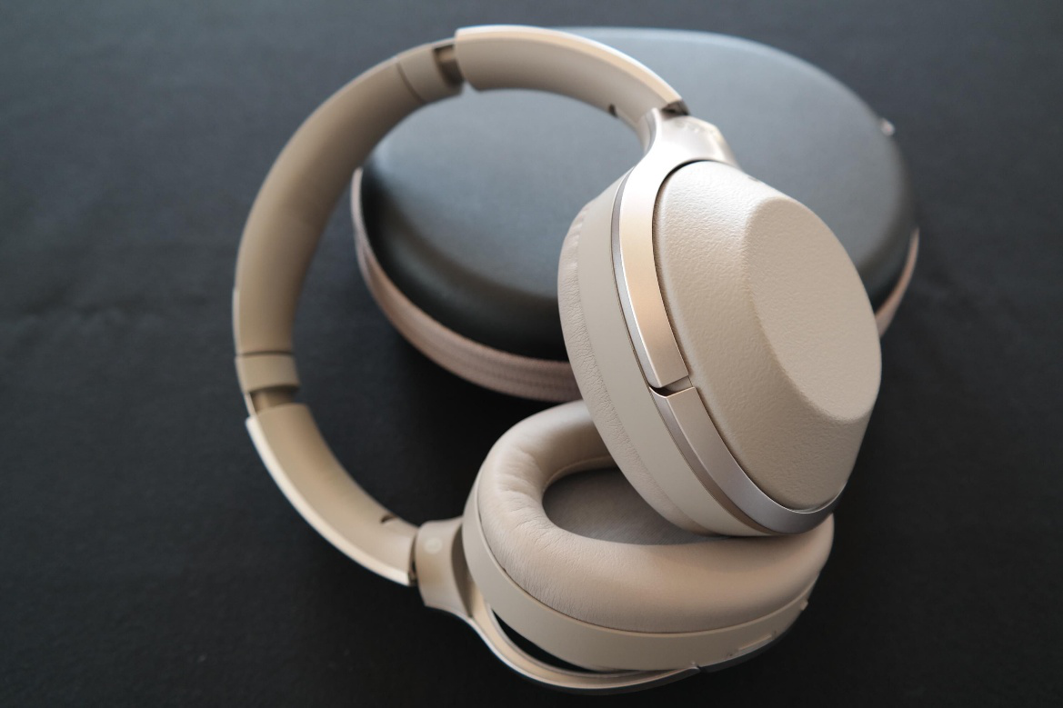 Sony WH1000 XM2